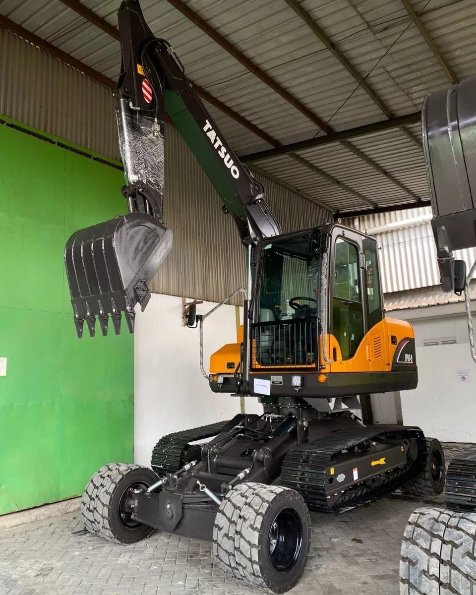 New Wheel Excavator Tatsuo JP80-9